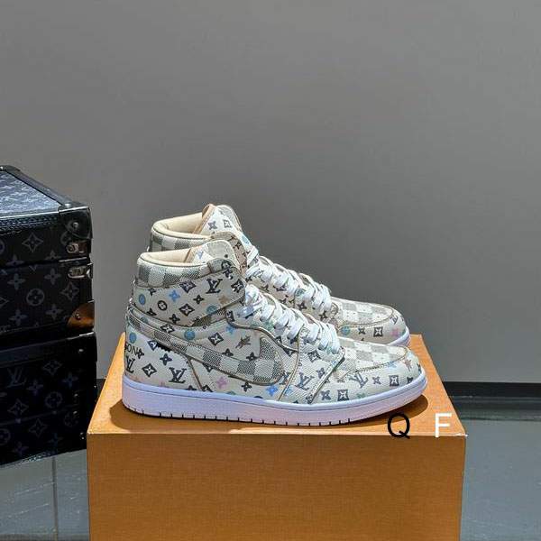 Picture of Louis Vuitton Shoes _SKULVsz38-45TF011812286